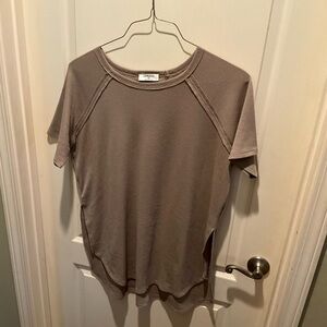 Zenana Outfitters Short Sleeve Ribbed Crew Top — Taupe